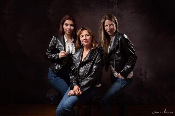 Jean Pierre Giraud   Portrait de Famille à Ennezat